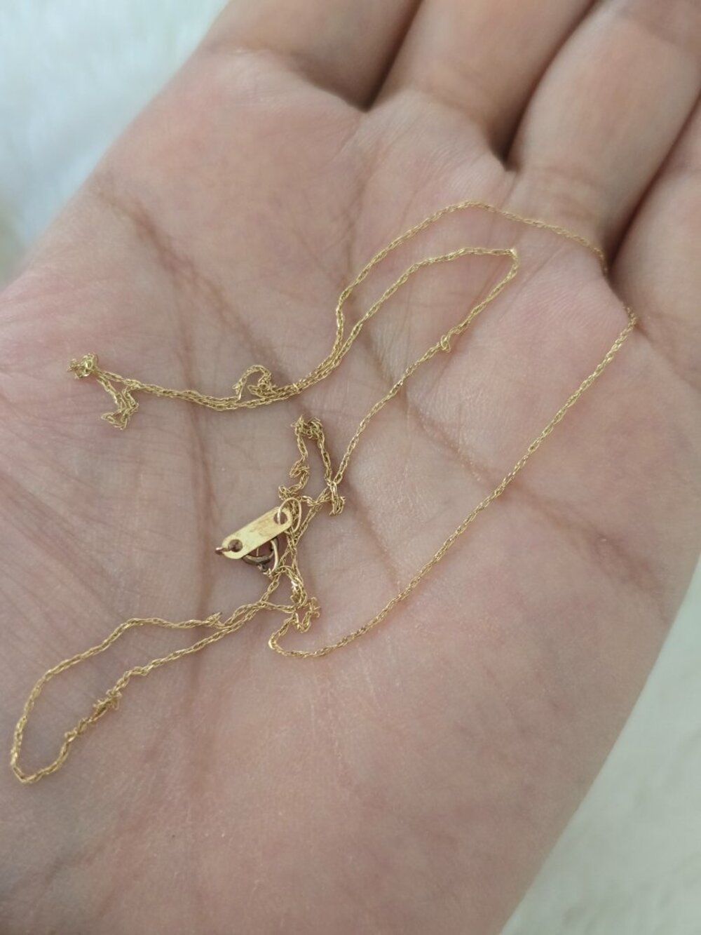Dainty Solid 10k .417 Gold chain for pendant - Picture 4 of 4